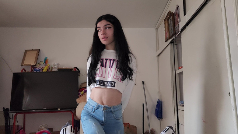 Jopy sex: Jopy77 la fica rosa viene scopata