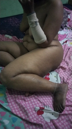 Tamil lesbian: Setelah syuting, dia lelah