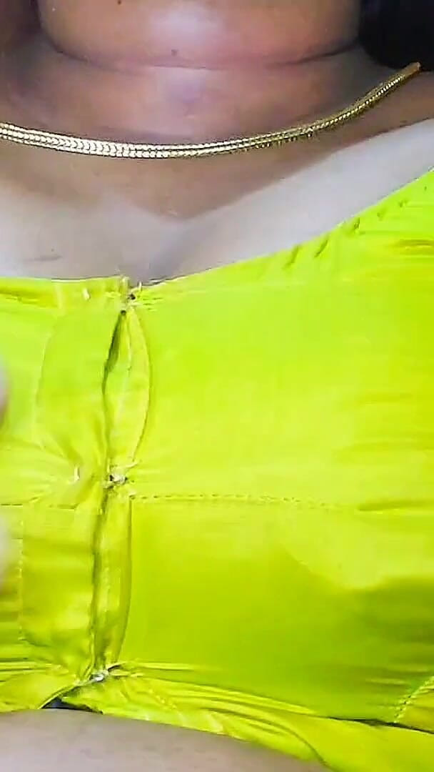 Desi Mohini: นมเดซี่