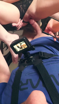 Bts. Bakış açısı Orta yaşlı seksi kadın amcık sikişi ve boşalması