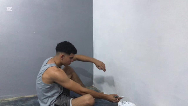 krisbadboy: 年轻的画家得到一个勃起的鸡巴