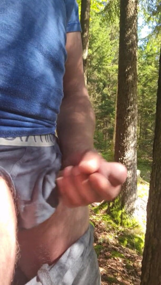 CumShorts: Buitenshuis klaarkomen