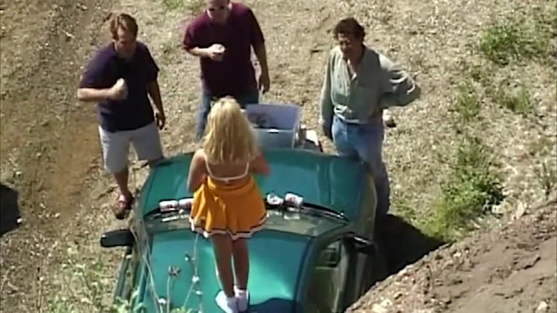 BANGORA RETRO CLUB: Coed Kelly Gets Her Pussy Licked and Fucked Outdoors
