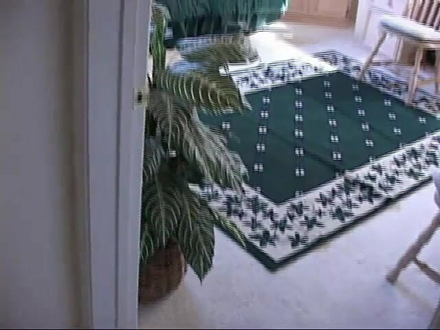 The Dark Side X: Młoda brunetka gotowa do głębokiego seksu międzyrasowego