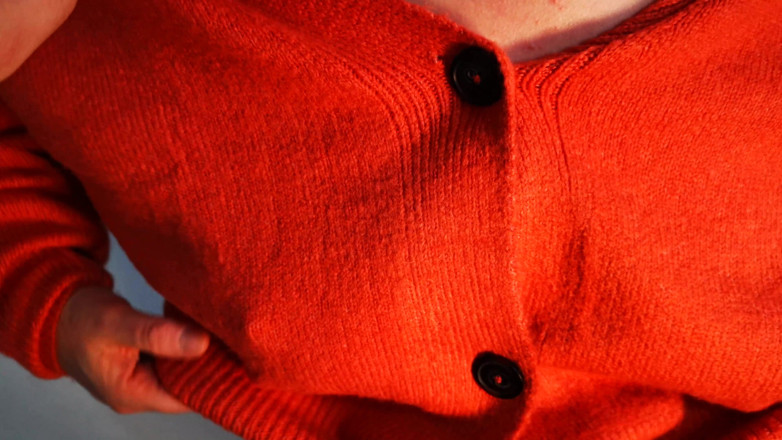 Bouncy Tits Action: Výprask její nahé kozy, dokud ona křičí