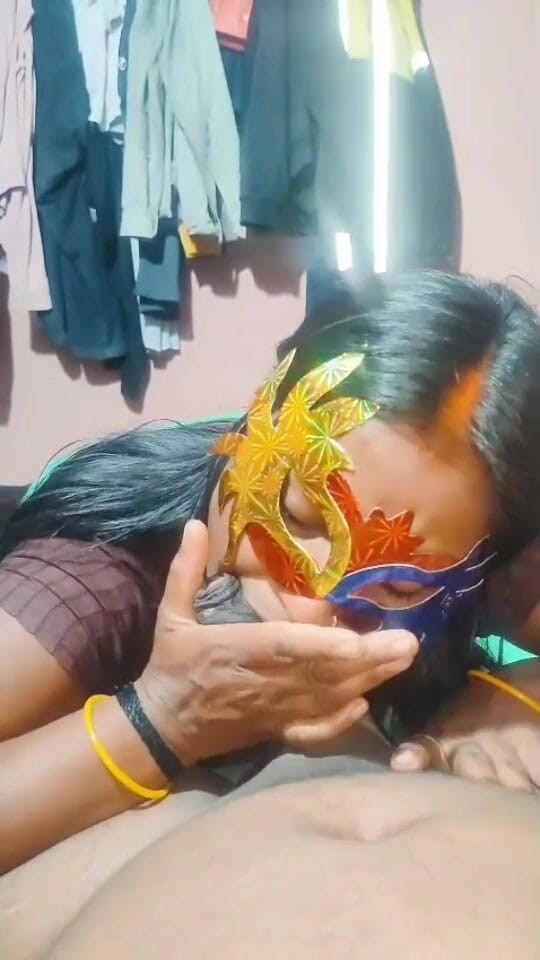 Sita Kumari: Il cognato mi ha fatto succhiare il suo cazzo per...