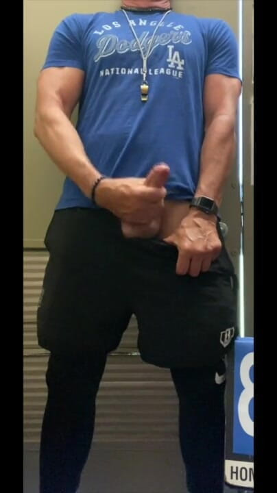 Jockdad87 Jerks Another Load Between Classes (JockDad87) Jockdad87 Jerks Another Load Between Classes (JockDad87)