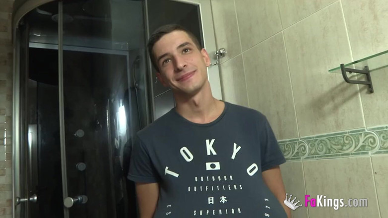FAKings: Витівка новачка: вона жорстко відтрахала б огидного старого!