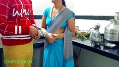 मकान मालिक किराया मांगने आया तो कोमल ने कहा, मेरे साथ एक रात बिताओ।