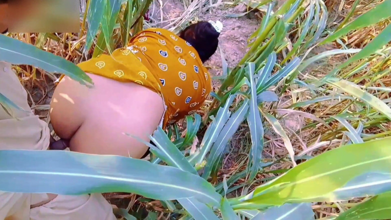 Abida sexy: Desi Couple