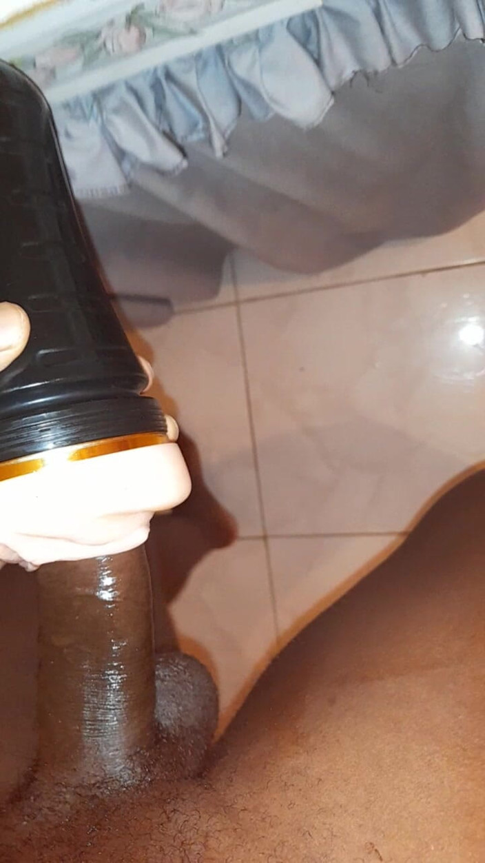 Islandvibes69: Masturbándose s11 e7
