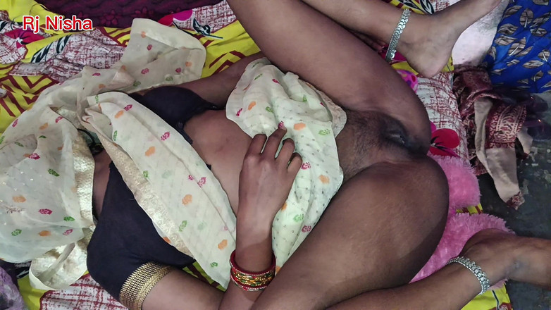 RJ NISHA: Desi indiana calda casalinga rj nisha grande figa scopata