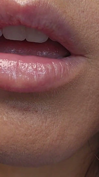 Seksi homewrecking hemşire isteksizce evli doktorla sikişiyor bakış açısı