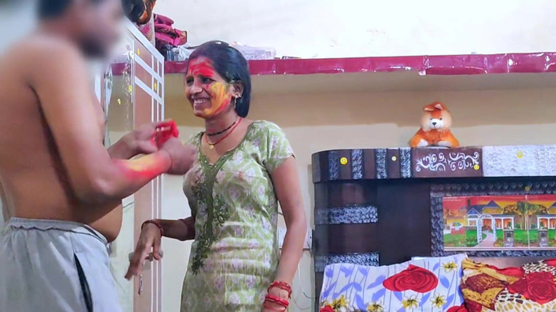 BadAim6: 我在印地语音频中播放 holi 时操了邻居的嫂子