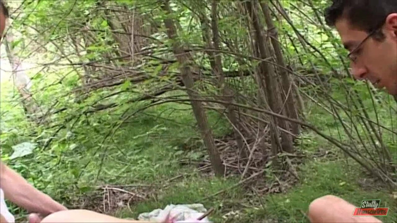 Vere Casalinghe Italia.: Blonde wife wants it hard and rough outdoor