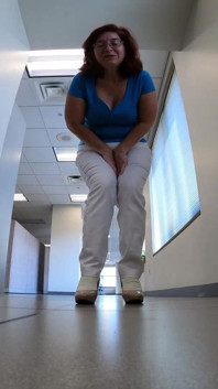 Giantess Finds You in the Office