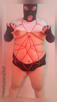 Bbw - cô vợ nóng bỏng bị trói và tận hưởng rất nhiều!