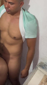 A noiva fez isso de novo! Real infiéis em casa