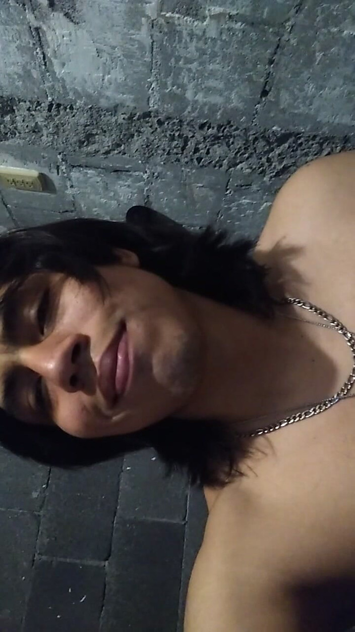 AlexAlejandro13: Lebih Enak Nggak Punya Rambut