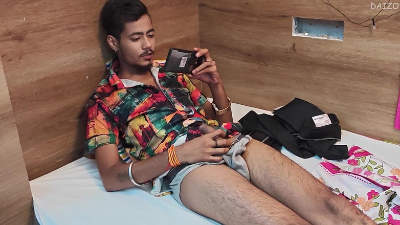 AlexDaizo: Hermanastra quiere comer mi semen