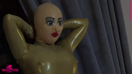 Fem Latex: Lateks mastrubasyon