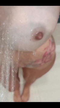 Does Showering Makes You Want to Pee Too?