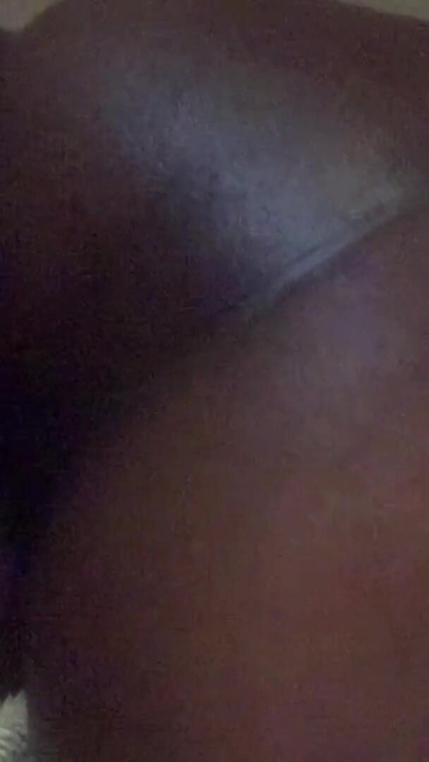 Browngurl234: Гаряча мініатюрна тінка, уповільнена зйомка круглої дупи, захоплюючи вас