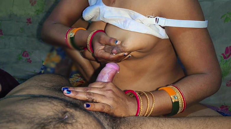 Sumang studio: Tetas grandes india