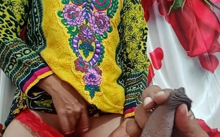 Bolly Karma: La ragazza troia è un'amante intensa