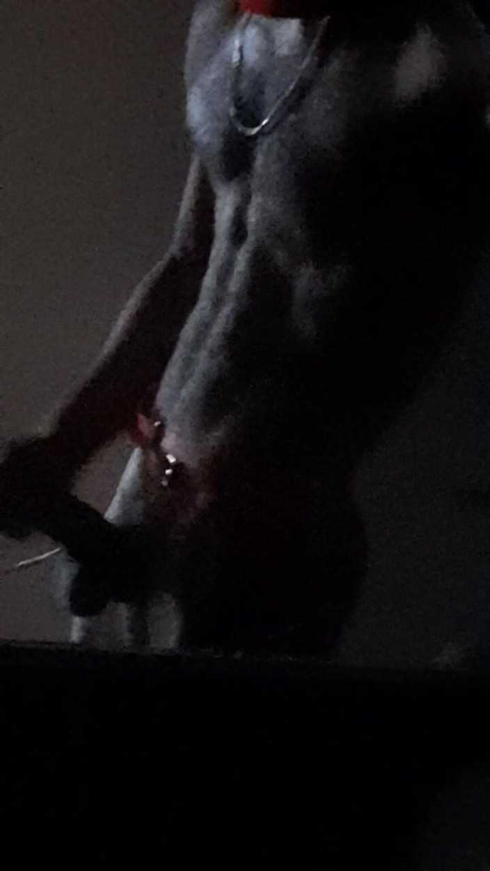 Dorian DomTop: 자위를 시작하는 발정난 Xmas Deer