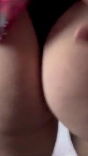 RealDomSpank: ヨーロッパのティーンガールが大学から遅れて来て、義理の兄に激しくセックスされた。