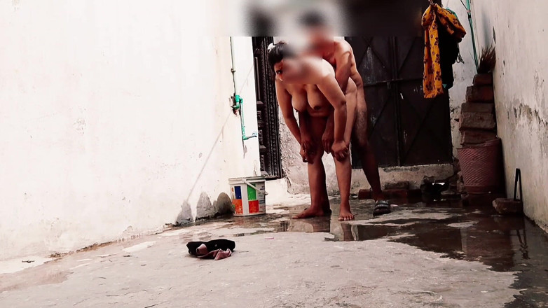 Abida sexy: 今天我真的很想被操逼，但当我进去时，很痛
