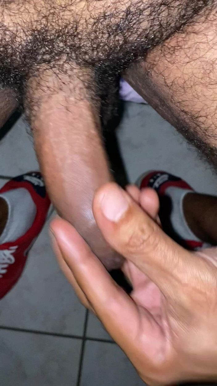 KING_TiBURON: Tak Tvrdě pro vaše rty stříkání při nošení Air Max 97