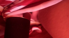 Hott Lilly: सोफे पर खुशी