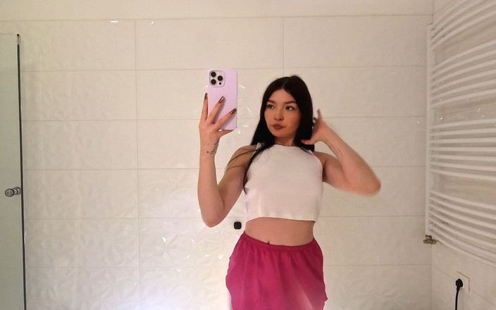 No panties TV: Calda sexy amatoriale bella ragazza del college mostra la figa...