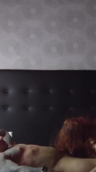Seks analny i waginalny latynoski MILF z Włochem