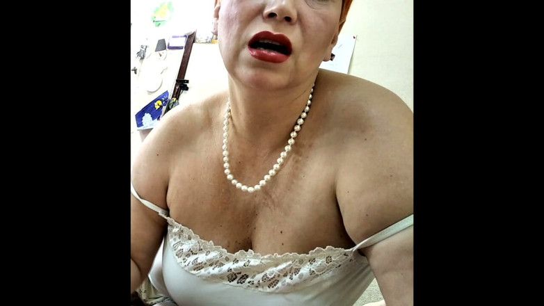 AimeeParadise: The Private Adventures of a Redhead Married Bitch and Her...