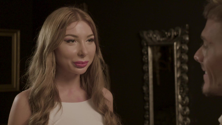 PORNBCN: Cazzo gigante sesso hardcore anale 4k con le calde bionde Marilyn...