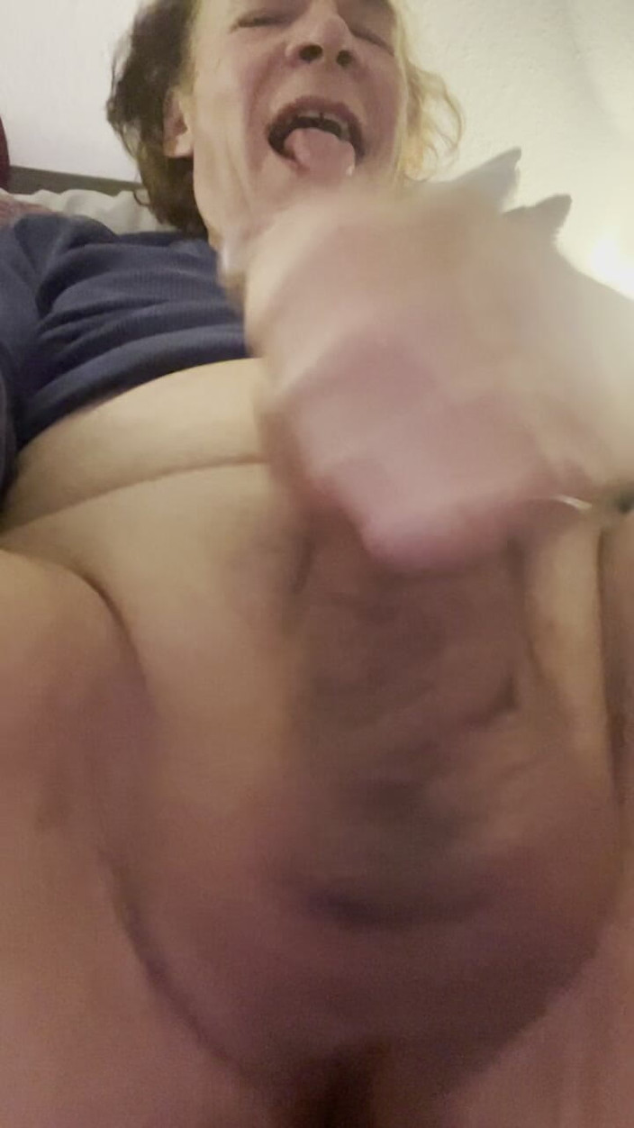 Mitchie: 手コキ 胸 乳首 ブレース スピットクローズアップ