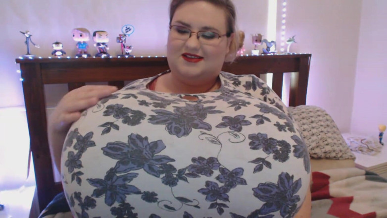 LaLaDelilah: Huge tits inflation