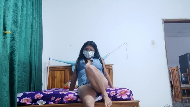 NEGRITA SEXY: 스트레치 마크를 가진 맛있는 거유 미시 여자는 엑스터시와 관능으로 가득합니다.