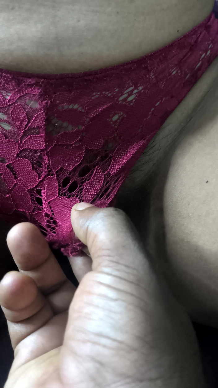 Mask_mallu: Mallu kız sevgilisinin parmaklamanın tadını çıkarıyor