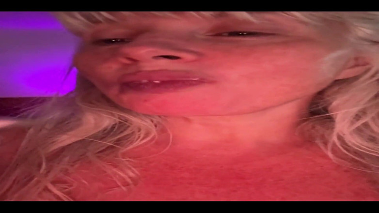 PaintedRose: 809538787976704000.mp4