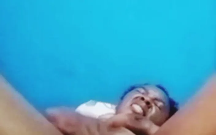 Sugarmama video call mutual masturbation: Mama Play Her Pussy on Video Call Ep7