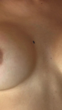 Mia Perriera - No Bras Allowed