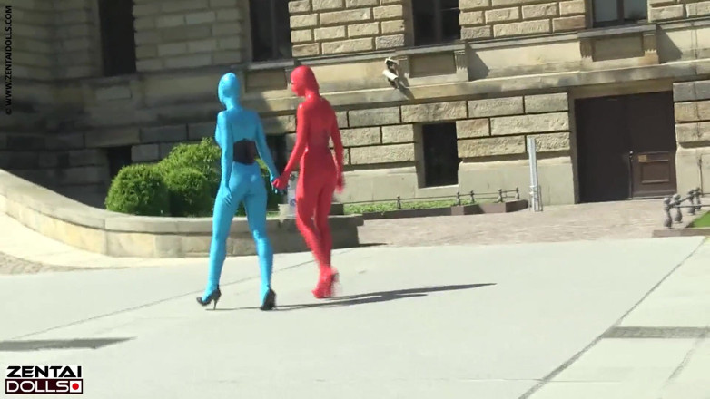 ZentaiDolls: Modelos zentai en la ciudad