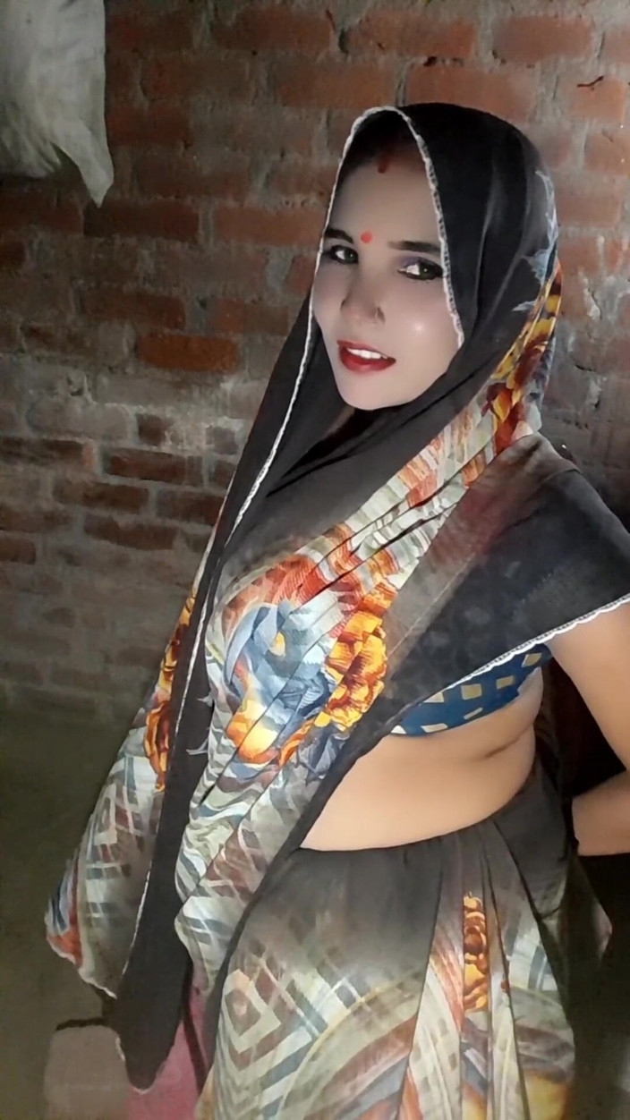 Renudbf: My Stepsister Is Very Horny and Asks Me to Milk...