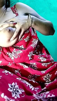 สํารวจหุ่นเย้ายวน - บีบนมน้ํานม ใช้นิ้วเสียบลึกและเล่นตูด