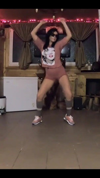 Défi de danse du Super Bowl de Milfycalla