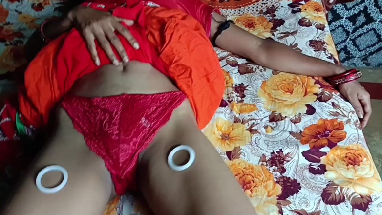 DIMPEEKUMARI21Y: Sale Ki Wife Mujhe Se Chudne Aaye Lal Sari Aur...